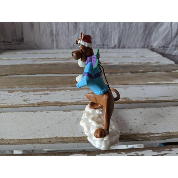 Hallmark Keepsake 2003 Scooby Doo Takes Aim Snowba - Picture 2 of 6